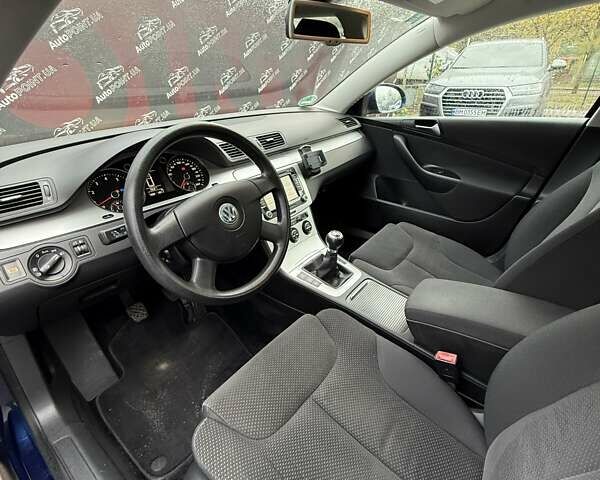 Синий Фольксваген Пассат, объемом двигателя 1.4 л и пробегом 247 тыс. км за 7800 $, фото 20 на Automoto.ua