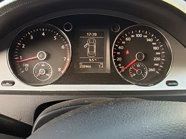 Синий Фольксваген Пассат, объемом двигателя 1.4 л и пробегом 259 тыс. км за 6800 $, фото 4 на Automoto.ua