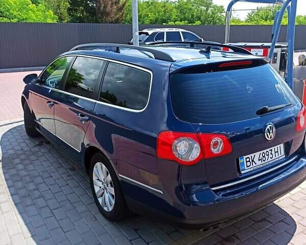 Синий Фольксваген Пассат, объемом двигателя 2 л и пробегом 339 тыс. км за 6600 $, фото 21 на Automoto.ua