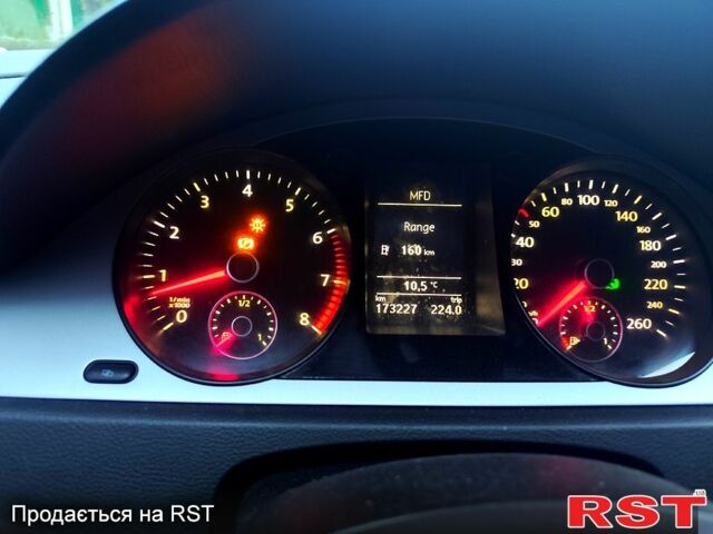 Синий Фольксваген Пассат, объемом двигателя 1.4 л и пробегом 179 тыс. км за 7100 $, фото 6 на Automoto.ua