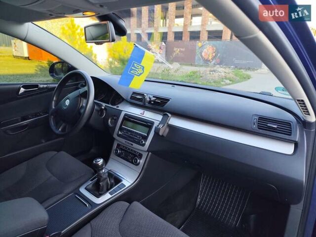 Синий Фольксваген Пассат, объемом двигателя 1.4 л и пробегом 240 тыс. км за 6000 $, фото 36 на Automoto.ua