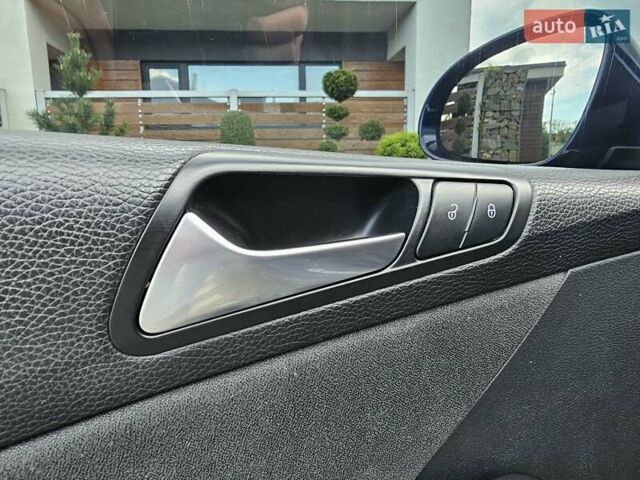 Синій Фольксваген Пассат, об'ємом двигуна 1.97 л та пробігом 320 тис. км за 6999 $, фото 92 на Automoto.ua