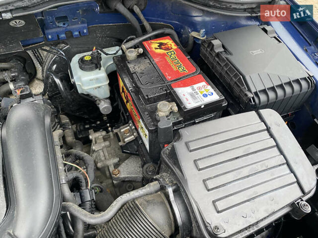 Синий Фольксваген Пассат, объемом двигателя 1.4 л и пробегом 141 тыс. км за 7150 $, фото 34 на Automoto.ua