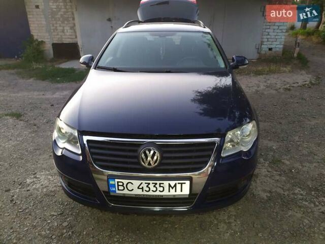 Синий Фольксваген Пассат, объемом двигателя 1.4 л и пробегом 263 тыс. км за 5600 $, фото 10 на Automoto.ua