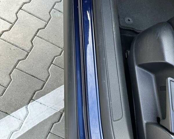 Синій Фольксваген Пассат, об'ємом двигуна 1.6 л та пробігом 271 тис. км за 7600 $, фото 23 на Automoto.ua