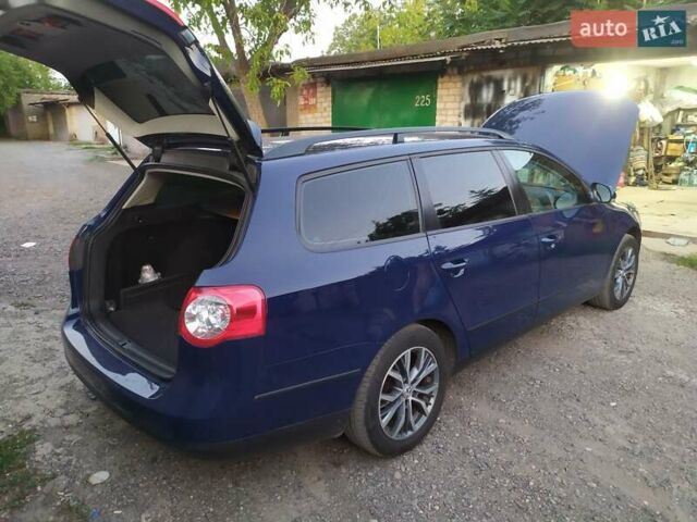 Синий Фольксваген Пассат, объемом двигателя 1.4 л и пробегом 263 тыс. км за 5600 $, фото 9 на Automoto.ua