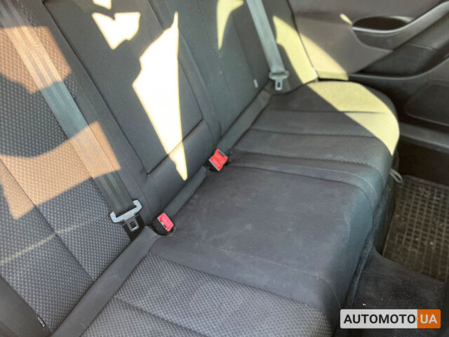 Синий Фольксваген Пассат, объемом двигателя 2 л и пробегом 305 тыс. км за 7300 $, фото 24 на Automoto.ua