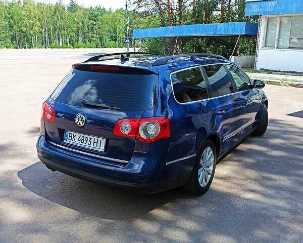 Синий Фольксваген Пассат, объемом двигателя 2 л и пробегом 339 тыс. км за 6600 $, фото 9 на Automoto.ua