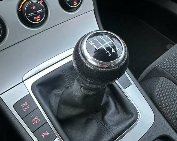 Синий Фольксваген Пассат, объемом двигателя 1.4 л и пробегом 248 тыс. км за 6950 $, фото 34 на Automoto.ua