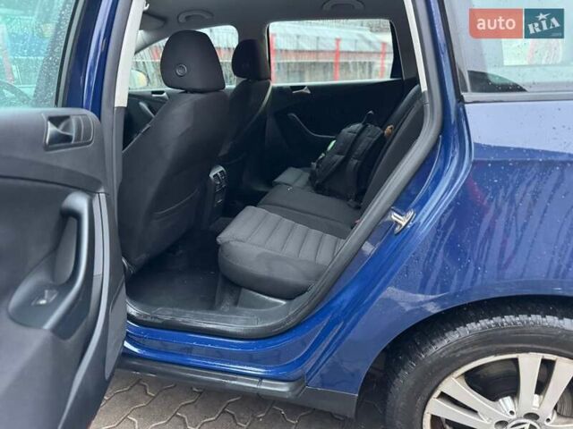 Синий Фольксваген Пассат, объемом двигателя 1.97 л и пробегом 307 тыс. км за 4900 $, фото 8 на Automoto.ua