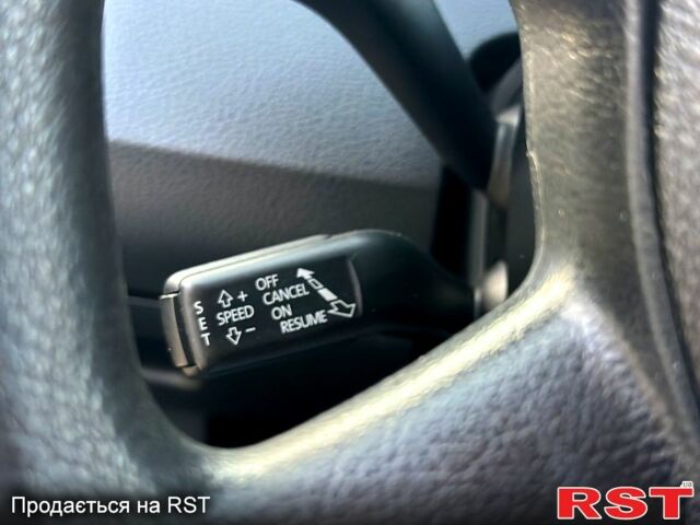 Синий Фольксваген Пассат, объемом двигателя 1.4 л и пробегом 219 тыс. км за 7000 $, фото 9 на Automoto.ua