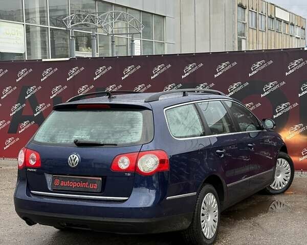 Синий Фольксваген Пассат, объемом двигателя 1.4 л и пробегом 247 тыс. км за 7800 $, фото 6 на Automoto.ua