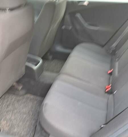 Синий Фольксваген Пассат, объемом двигателя 1.39 л и пробегом 187 тыс. км за 7500 $, фото 13 на Automoto.ua