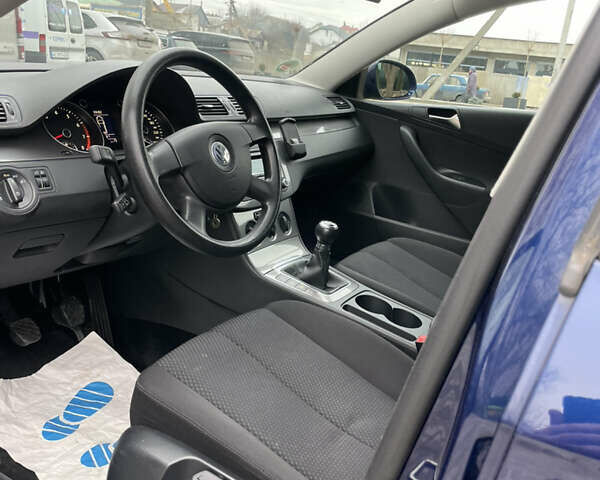 Синій Фольксваген Пассат, об'ємом двигуна 1.4 л та пробігом 248 тис. км за 6350 $, фото 18 на Automoto.ua