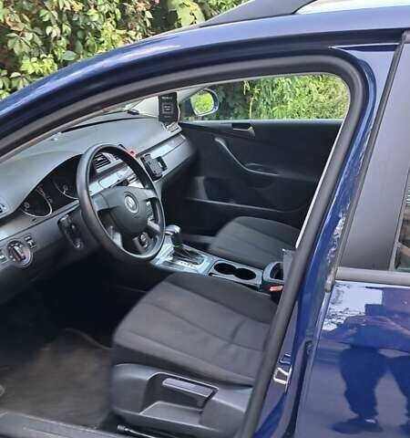 Синий Фольксваген Пассат, объемом двигателя 1.39 л и пробегом 187 тыс. км за 7500 $, фото 16 на Automoto.ua