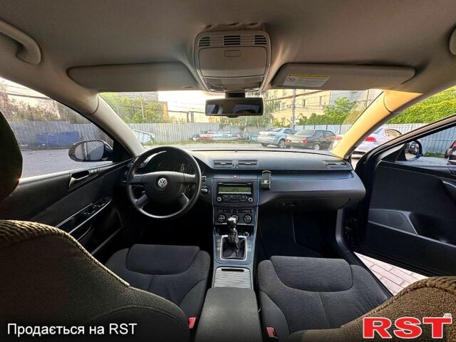 Синий Фольксваген Пассат, объемом двигателя 1.4 л и пробегом 219 тыс. км за 7000 $, фото 6 на Automoto.ua