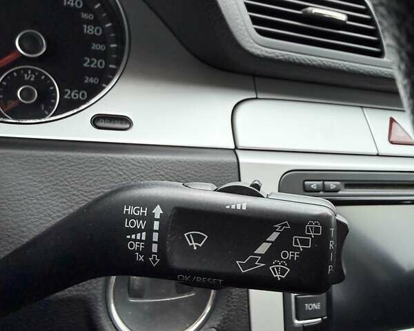 Синий Фольксваген Пассат, объемом двигателя 1.4 л и пробегом 247 тыс. км за 7800 $, фото 18 на Automoto.ua