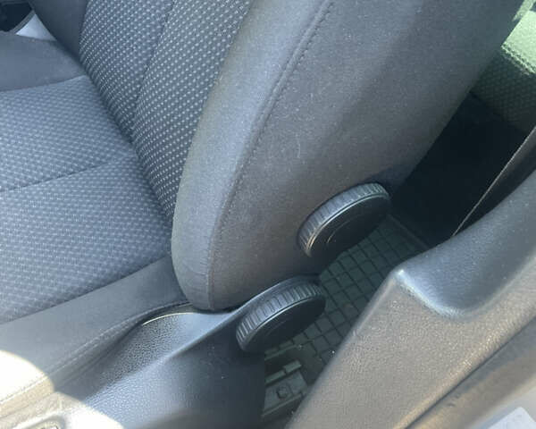 Синій Фольксваген Пассат, об'ємом двигуна 1.8 л та пробігом 279 тис. км за 7800 $, фото 5 на Automoto.ua