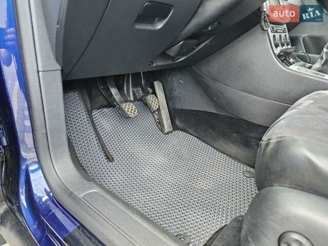 Синій Фольксваген Пассат, об'ємом двигуна 1.97 л та пробігом 320 тис. км за 6999 $, фото 94 на Automoto.ua