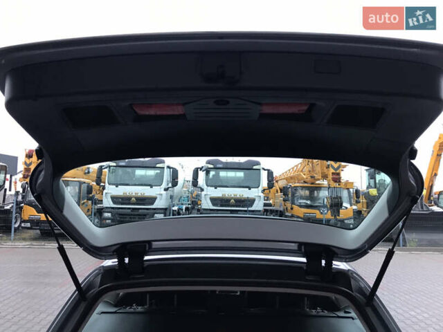 Синій Фольксваген Пассат, об'ємом двигуна 1.8 л та пробігом 167 тис. км за 7500 $, фото 18 на Automoto.ua