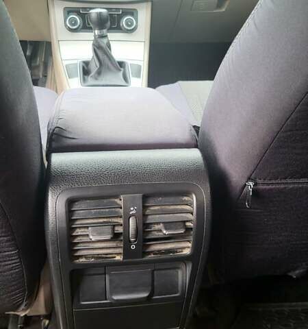 Синій Фольксваген Пассат, об'ємом двигуна 2 л та пробігом 557 тис. км за 5900 $, фото 25 на Automoto.ua