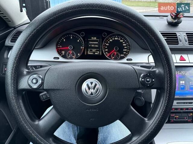 Синий Фольксваген Пассат, объемом двигателя 2 л и пробегом 328 тыс. км за 7200 $, фото 18 на Automoto.ua