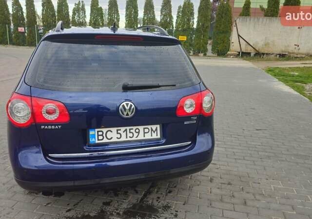 Синій Фольксваген Пассат, об'ємом двигуна 2 л та пробігом 324 тис. км за 8000 $, фото 4 на Automoto.ua