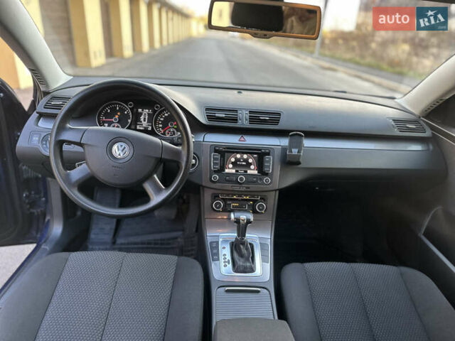 Синий Фольксваген Пассат, объемом двигателя 2 л и пробегом 260 тыс. км за 6990 $, фото 12 на Automoto.ua