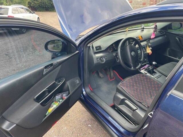 Синий Фольксваген Пассат, объемом двигателя 1.6 л и пробегом 280 тыс. км за 6800 $, фото 14 на Automoto.ua