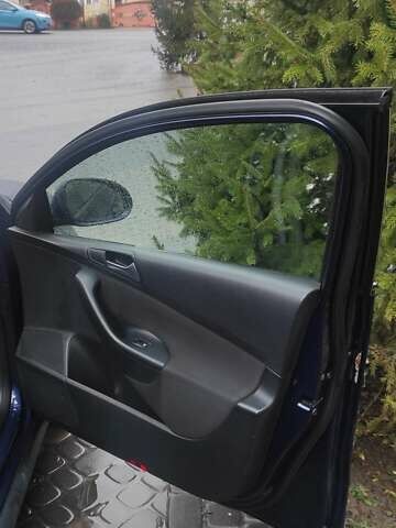 Синий Фольксваген Пассат, объемом двигателя 1.6 л и пробегом 310 тыс. км за 5500 $, фото 14 на Automoto.ua