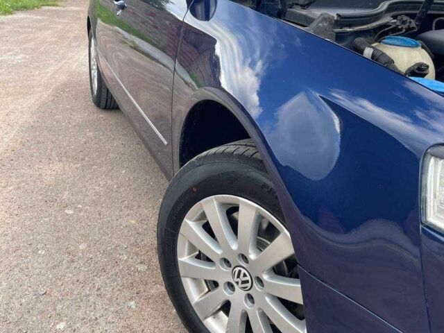 Синий Фольксваген Пассат, объемом двигателя 1.6 л и пробегом 280 тыс. км за 6800 $, фото 1 на Automoto.ua