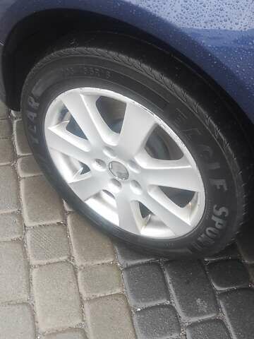 Синий Фольксваген Пассат, объемом двигателя 1.6 л и пробегом 310 тыс. км за 5500 $, фото 25 на Automoto.ua