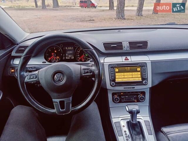 Фольксваген Пассат 2010 в Сумах на Automoto.ua Синий Фольксваген Пассат, объемом двигателя 1.97 л и пробегом 275 тыс. км за 7950 $, фото 13 на Automoto.ua