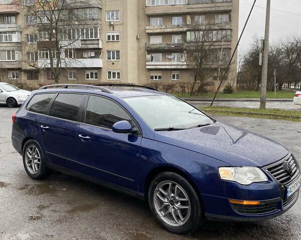 Синий Фольксваген Пассат, объемом двигателя 1.6 л и пробегом 320 тыс. км за 6600 $, фото 3 на Automoto.ua