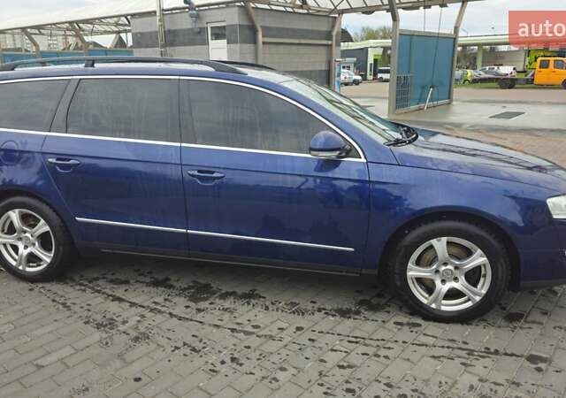 Синій Фольксваген Пассат, об'ємом двигуна 2 л та пробігом 324 тис. км за 8000 $, фото 2 на Automoto.ua