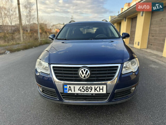 Синий Фольксваген Пассат, объемом двигателя 2 л и пробегом 260 тыс. км за 6990 $, фото 1 на Automoto.ua