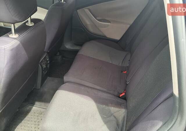 Синій Фольксваген Пассат, об'ємом двигуна 2 л та пробігом 557 тис. км за 5900 $, фото 2 на Automoto.ua