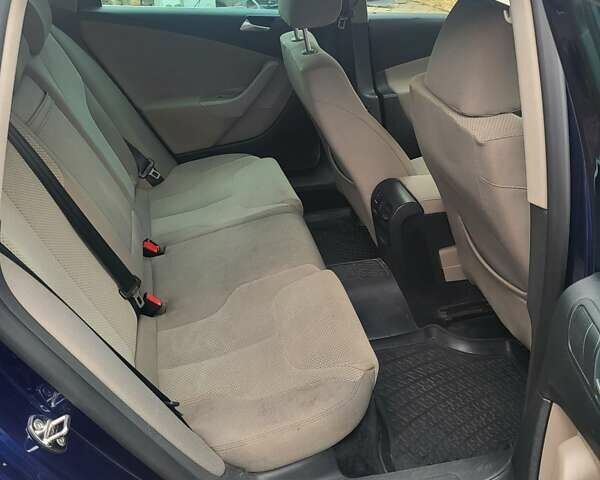 Синий Фольксваген Пассат, объемом двигателя 1.4 л и пробегом 238 тыс. км за 6800 $, фото 1 на Automoto.ua