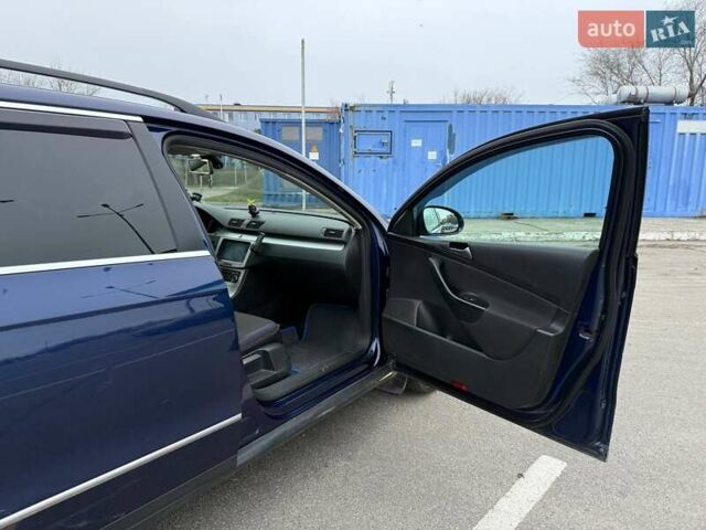 Синий Фольксваген Пассат, объемом двигателя 2 л и пробегом 328 тыс. км за 7200 $, фото 10 на Automoto.ua