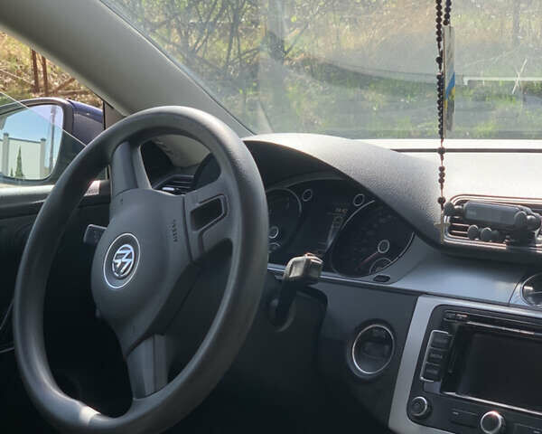 Синий Фольксваген Пассат, объемом двигателя 1.97 л и пробегом 310 тыс. км за 9200 $, фото 11 на Automoto.ua