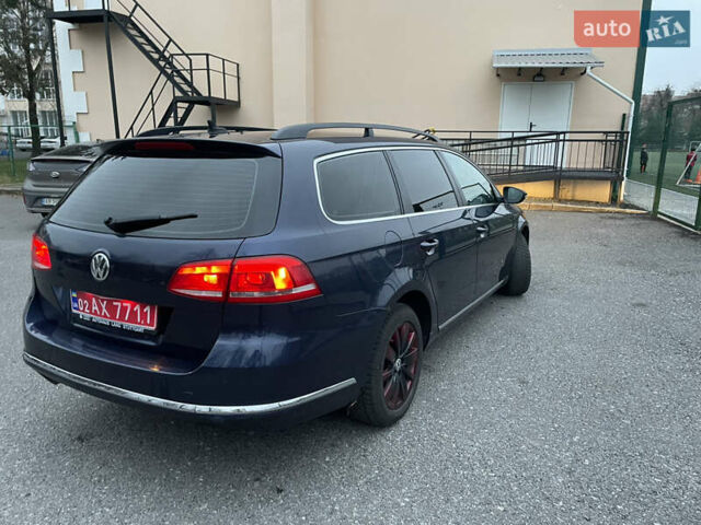 Синій Фольксваген Пассат, об'ємом двигуна 2 л та пробігом 270 тис. км за 9599 $, фото 5 на Automoto.ua