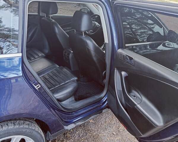 Фольксваген Пассат 2010 в Сумах на Automoto.ua Синий Фольксваген Пассат, объемом двигателя 1.97 л и пробегом 275 тыс. км за 7950 $, фото 5 на Automoto.ua