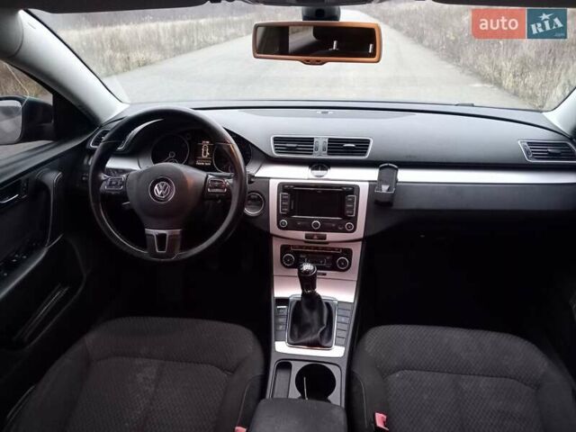 Синий Фольксваген Пассат, объемом двигателя 1.97 л и пробегом 293 тыс. км за 6900 $, фото 18 на Automoto.ua