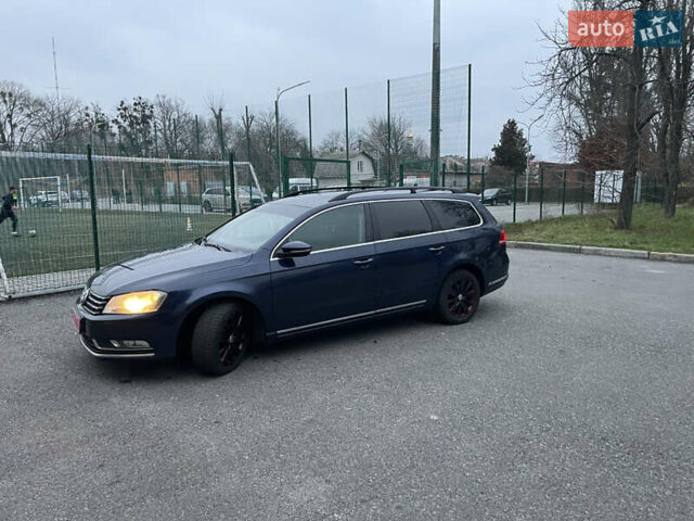 Синій Фольксваген Пассат, об'ємом двигуна 2 л та пробігом 270 тис. км за 9599 $, фото 11 на Automoto.ua