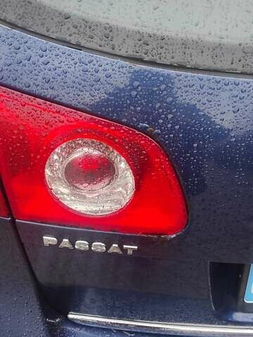 Синий Фольксваген Пассат, объемом двигателя 1.6 л и пробегом 310 тыс. км за 5500 $, фото 5 на Automoto.ua