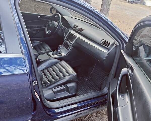 Фольксваген Пассат 2010 в Сумах на Automoto.ua Синий Фольксваген Пассат, объемом двигателя 1.97 л и пробегом 275 тыс. км за 7950 $, фото 2 на Automoto.ua