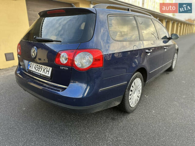 Синий Фольксваген Пассат, объемом двигателя 2 л и пробегом 260 тыс. км за 6990 $, фото 4 на Automoto.ua