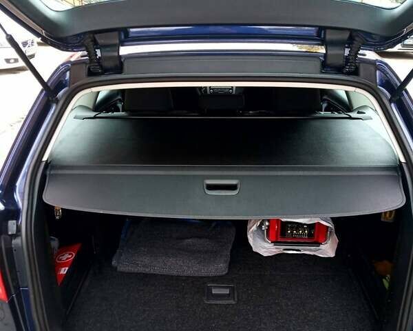 Фольксваген Пассат 2011 в Сумах на Automoto.ua Синий Фольксваген Пассат, объемом двигателя 1.6 л и пробегом 134 тыс. км за 9000 $, фото 17 на Automoto.ua