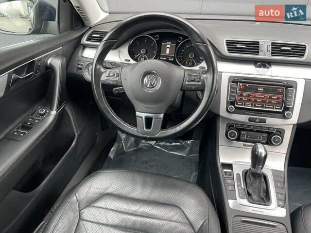 Синий Фольксваген Пассат, объемом двигателя 2 л и пробегом 225 тыс. км за 13900 $, фото 16 на Automoto.ua