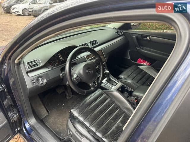 Синий Фольксваген Пассат, объемом двигателя 1.4 л и пробегом 352 тыс. км за 7500 $, фото 3 на Automoto.ua